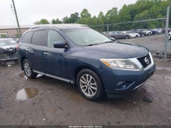  Salvage Nissan Pathfinder