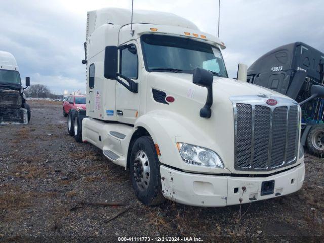  Salvage Peterbilt 579