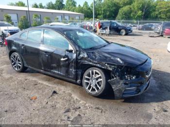  Salvage Volvo S60