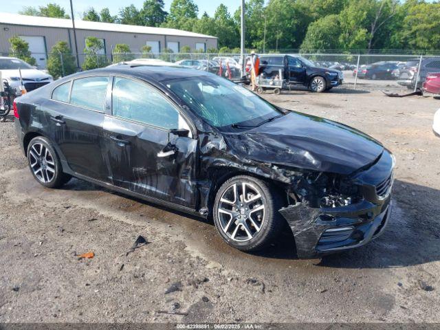  Salvage Volvo S60