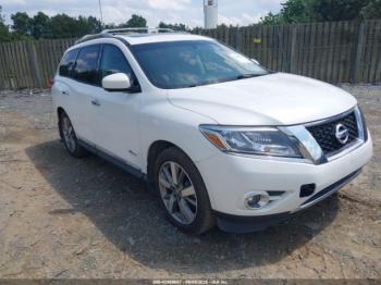  Salvage Nissan Pathfinder