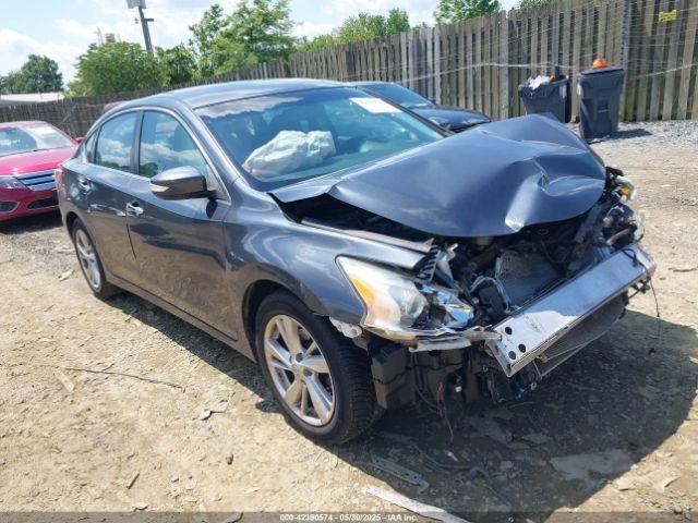  Salvage Nissan Altima