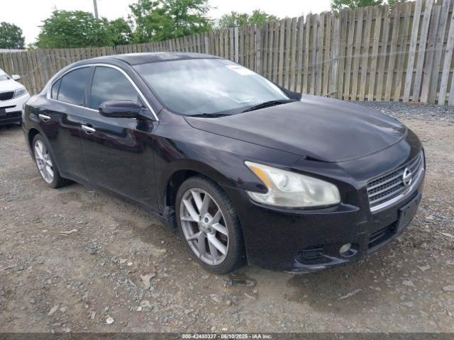  Salvage Nissan Maxima