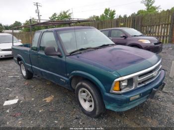  Salvage Chevrolet S-10