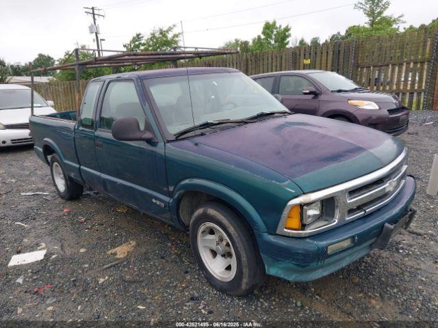  Salvage Chevrolet S-10