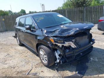  Salvage Kia Carnival