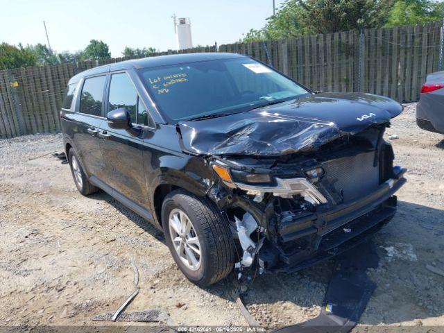  Salvage Kia Carnival