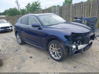  Salvage Alfa Romeo Stelvio