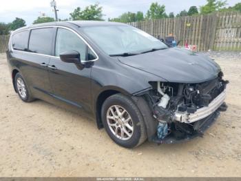  Salvage Chrysler Pacifica