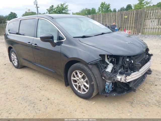  Salvage Chrysler Pacifica