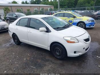  Salvage Toyota Yaris