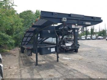  Salvage Kaufman Trailers Other