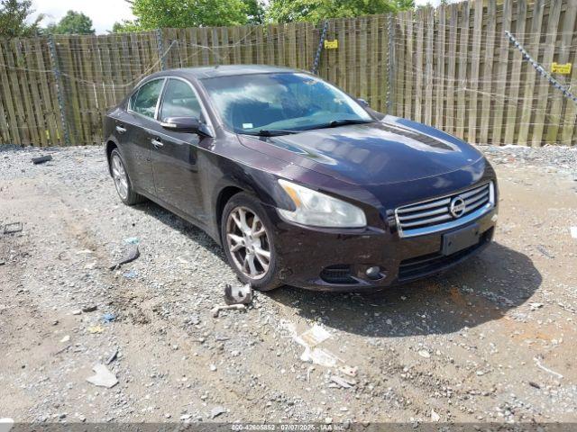  Salvage Nissan Maxima