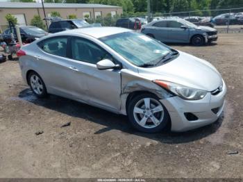  Salvage Hyundai ELANTRA