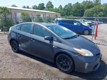  Salvage Toyota Prius