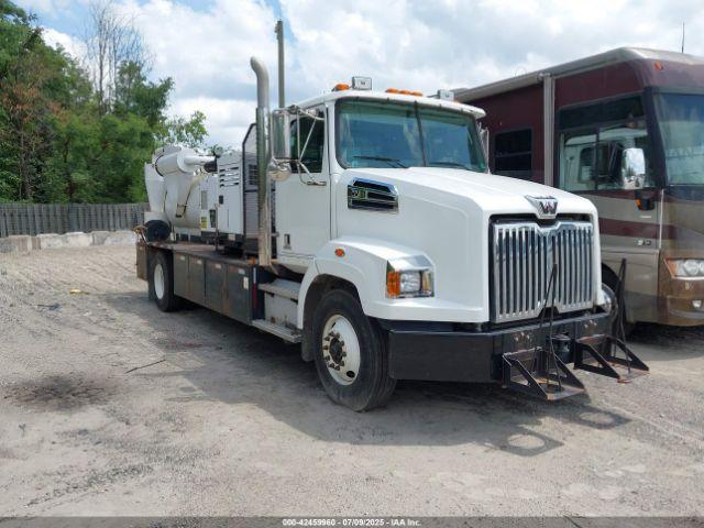  Salvage Western Star Auto Ca Conventional
