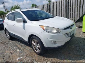  Salvage Hyundai TUCSON