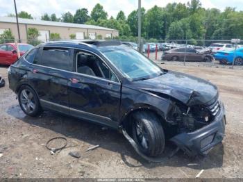  Salvage Volkswagen Tiguan
