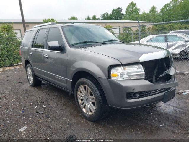  Salvage Lincoln Navigator