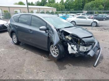  Salvage Toyota Prius v