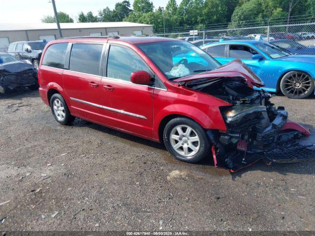  Salvage Chrysler Town & Country