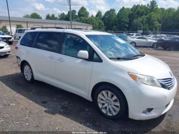  Salvage Toyota Sienna