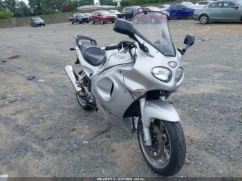  Salvage Triumph Motorcycle Sprint