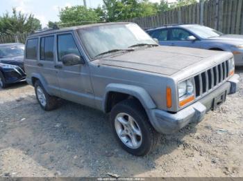  Salvage Jeep Cherokee