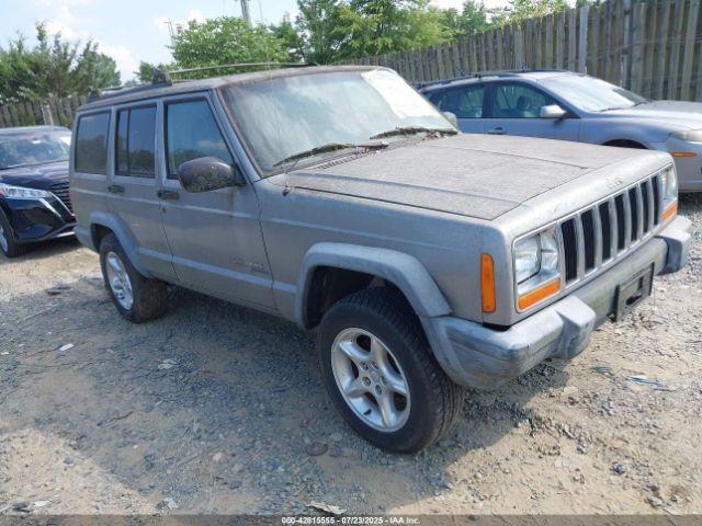  Salvage Jeep Cherokee