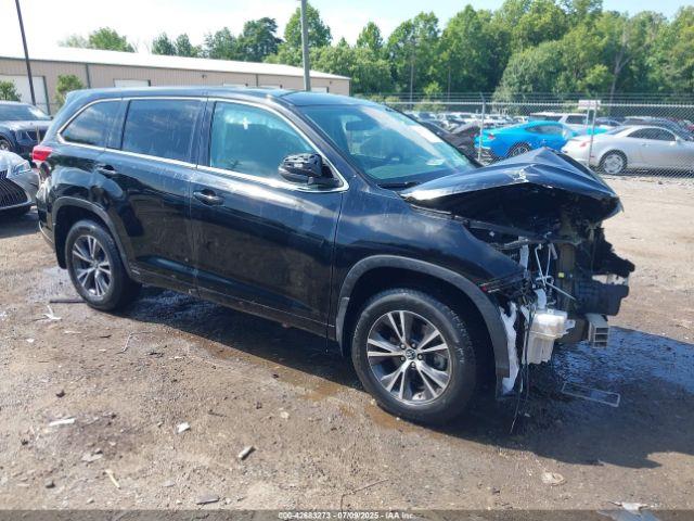  Salvage Toyota Highlander