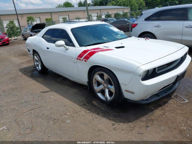  Salvage Dodge Challenger
