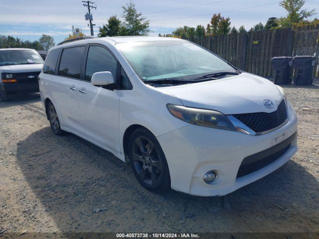 Salvage Toyota Sienna