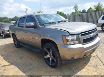  Salvage Chevrolet Avalanche 1500