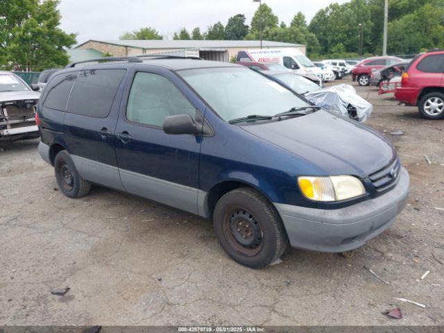  Salvage Toyota Sienna