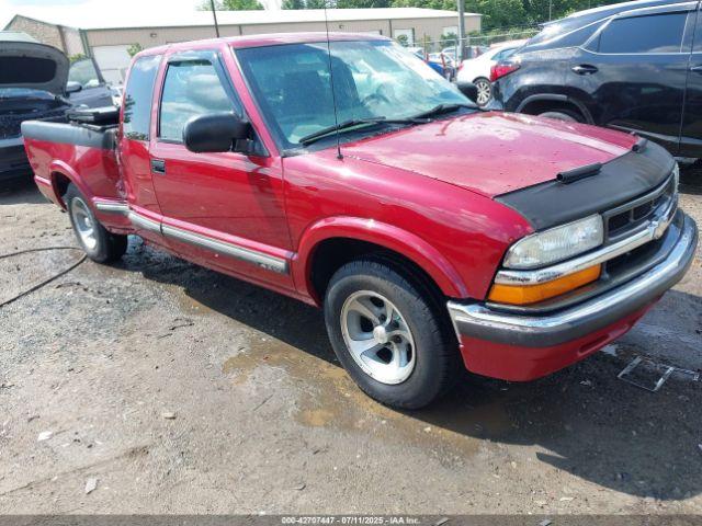  Salvage Chevrolet S-10