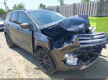 Salvage Ford Escape