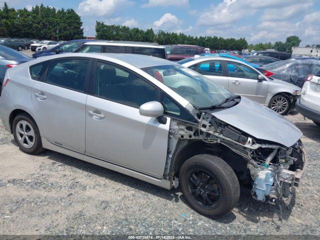  Salvage Toyota Prius