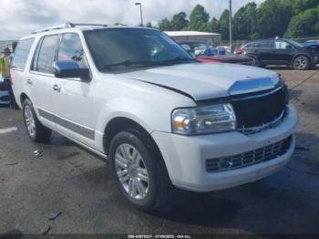  Salvage Lincoln Navigator