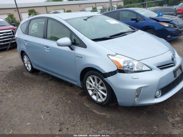  Salvage Toyota Prius v