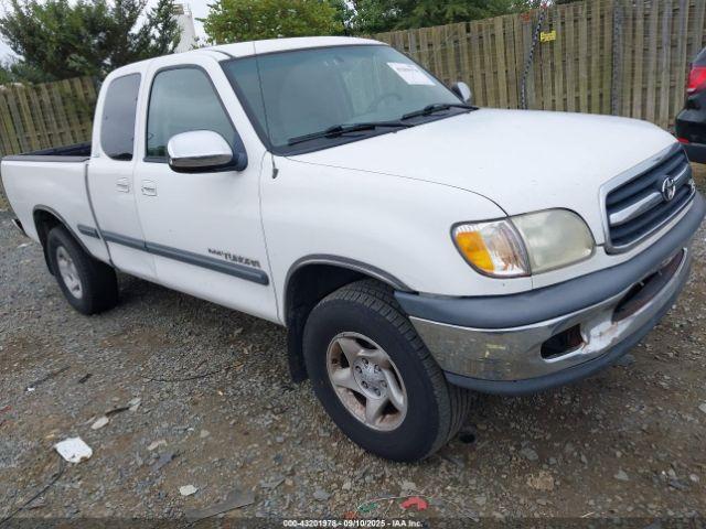  Salvage Toyota Tundra