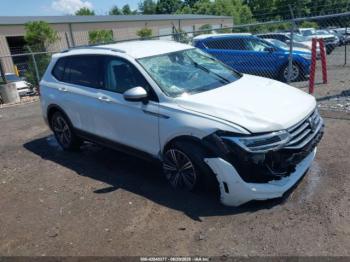  Salvage Volkswagen Tiguan