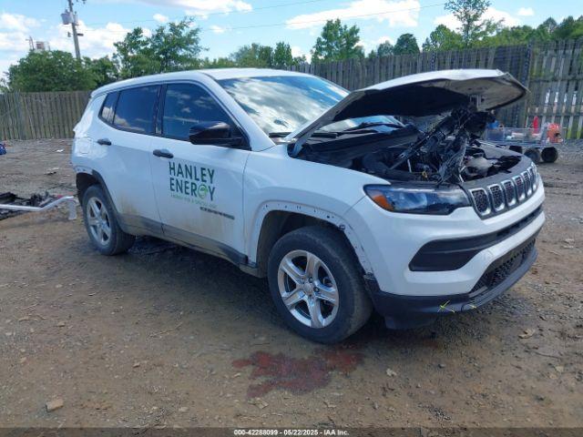 Salvage Jeep Compass