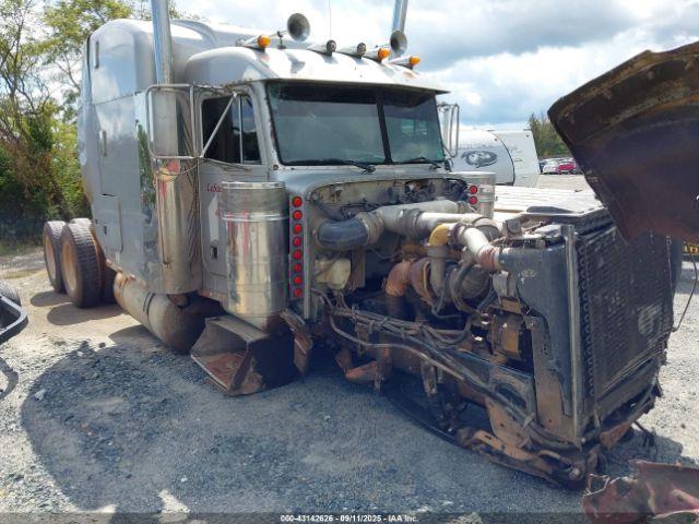  Salvage Peterbilt 379