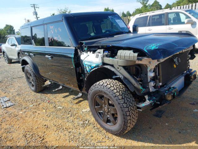  Salvage Ford Bronco