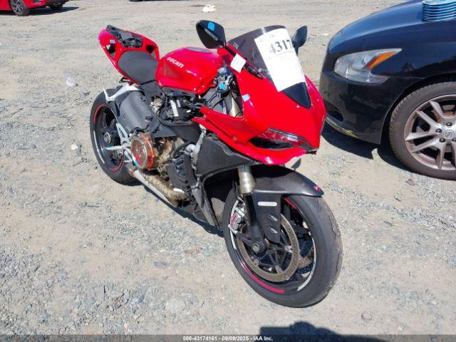  Salvage Ducati Superbike
