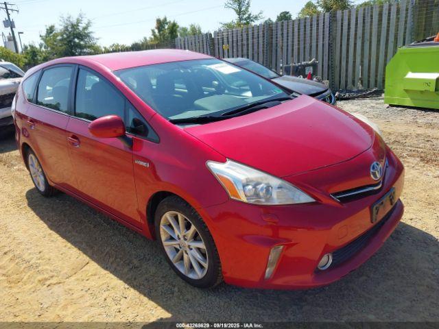  Salvage Toyota Prius v