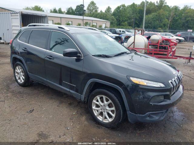  Salvage Jeep Cherokee