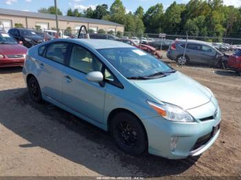 Salvage Toyota Prius