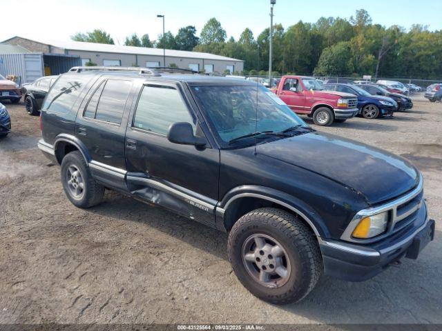  Salvage Chevrolet Blazer