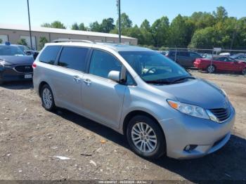  Salvage Toyota Sienna